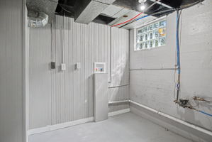  Photo 32