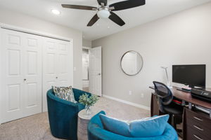  Photo 48