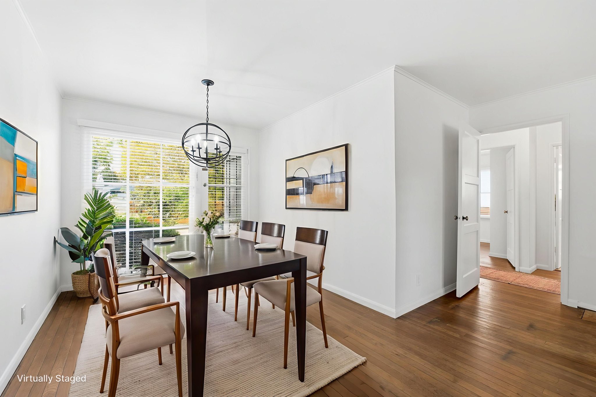 DSC08348 virtually staged.jpeg