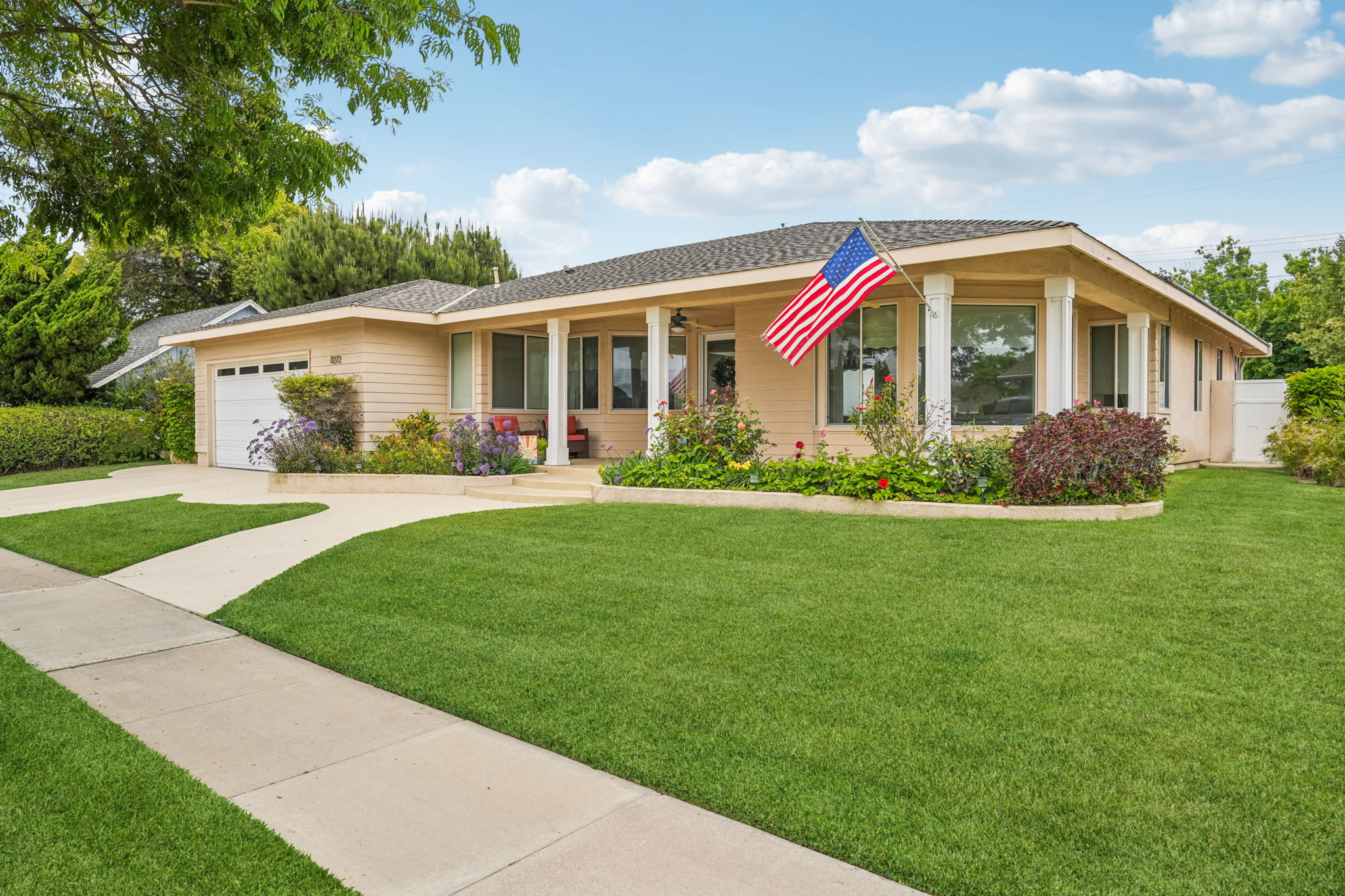 Weatherby Rd-1006-002