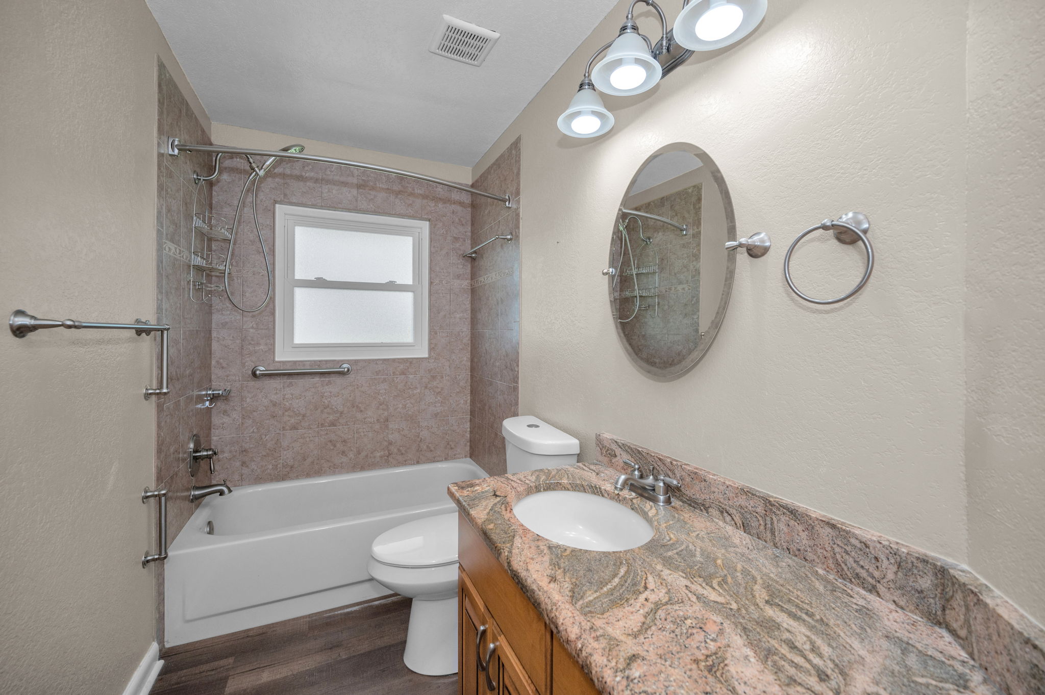 Bathroom2