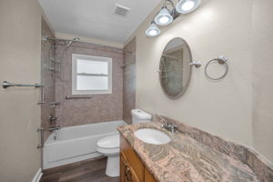 Bathroom2