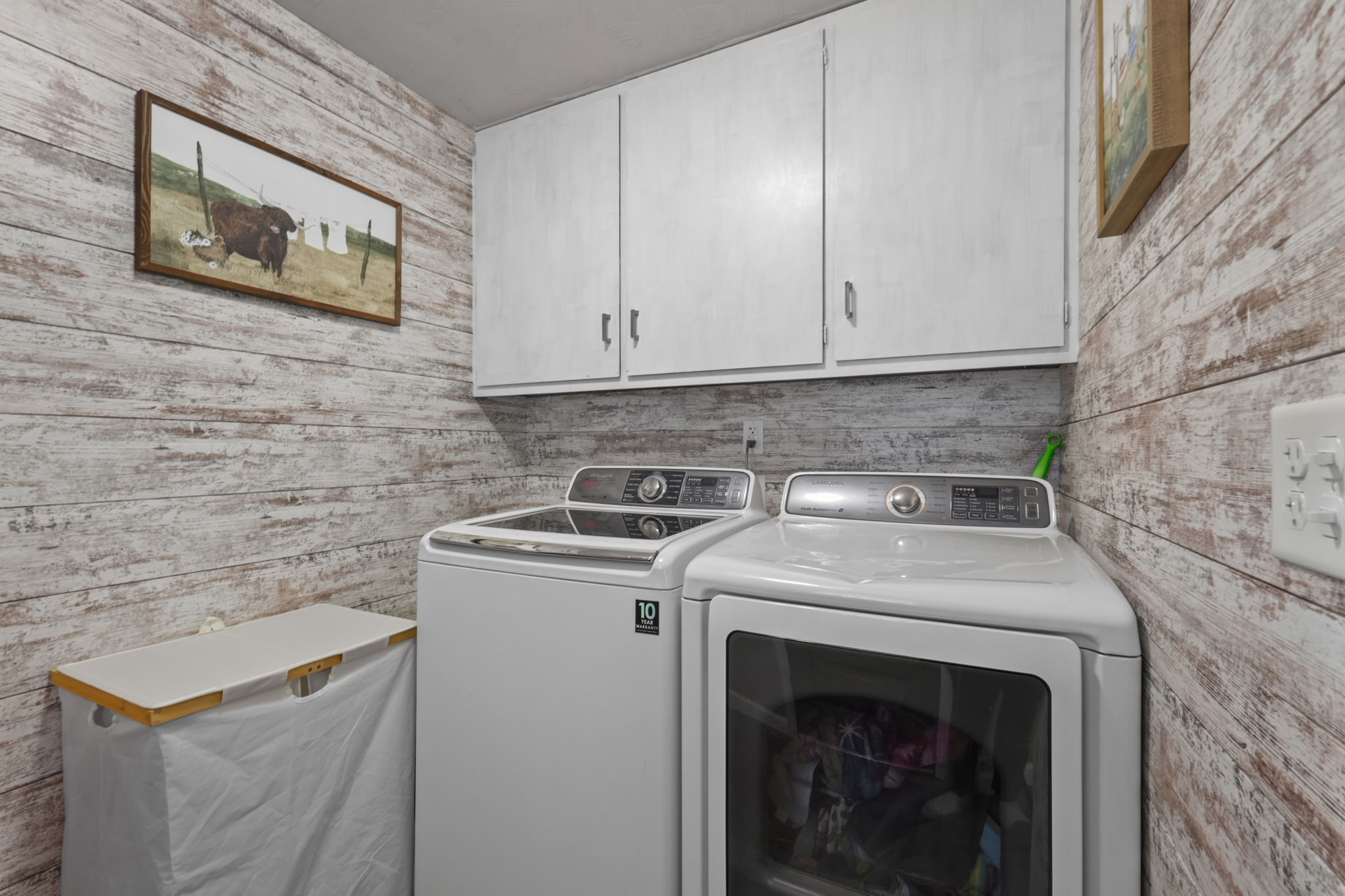  Photo 31