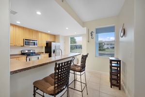 Breakfast Bar - Kitchen