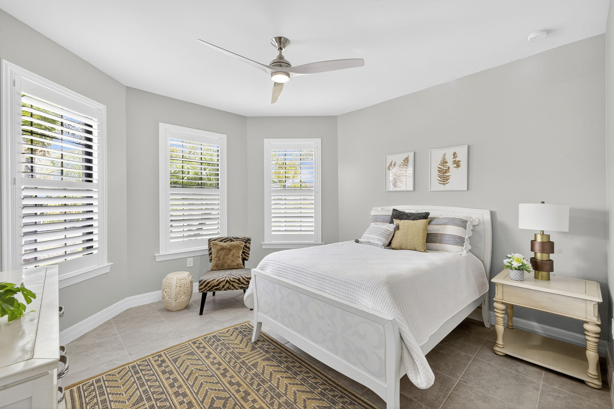 RS - Guest Bedroom 2 - 1 of 3