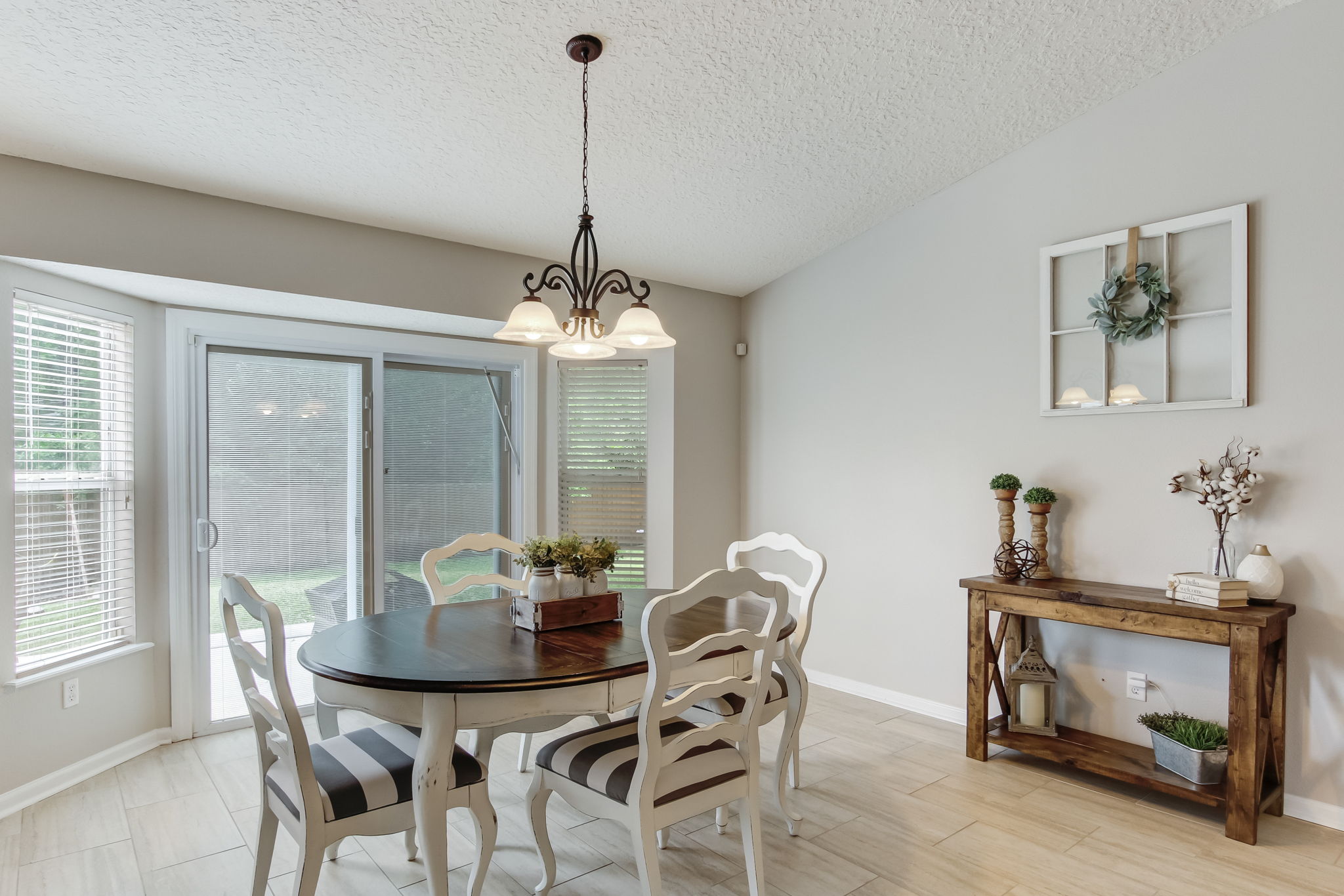 Breakfast Nook