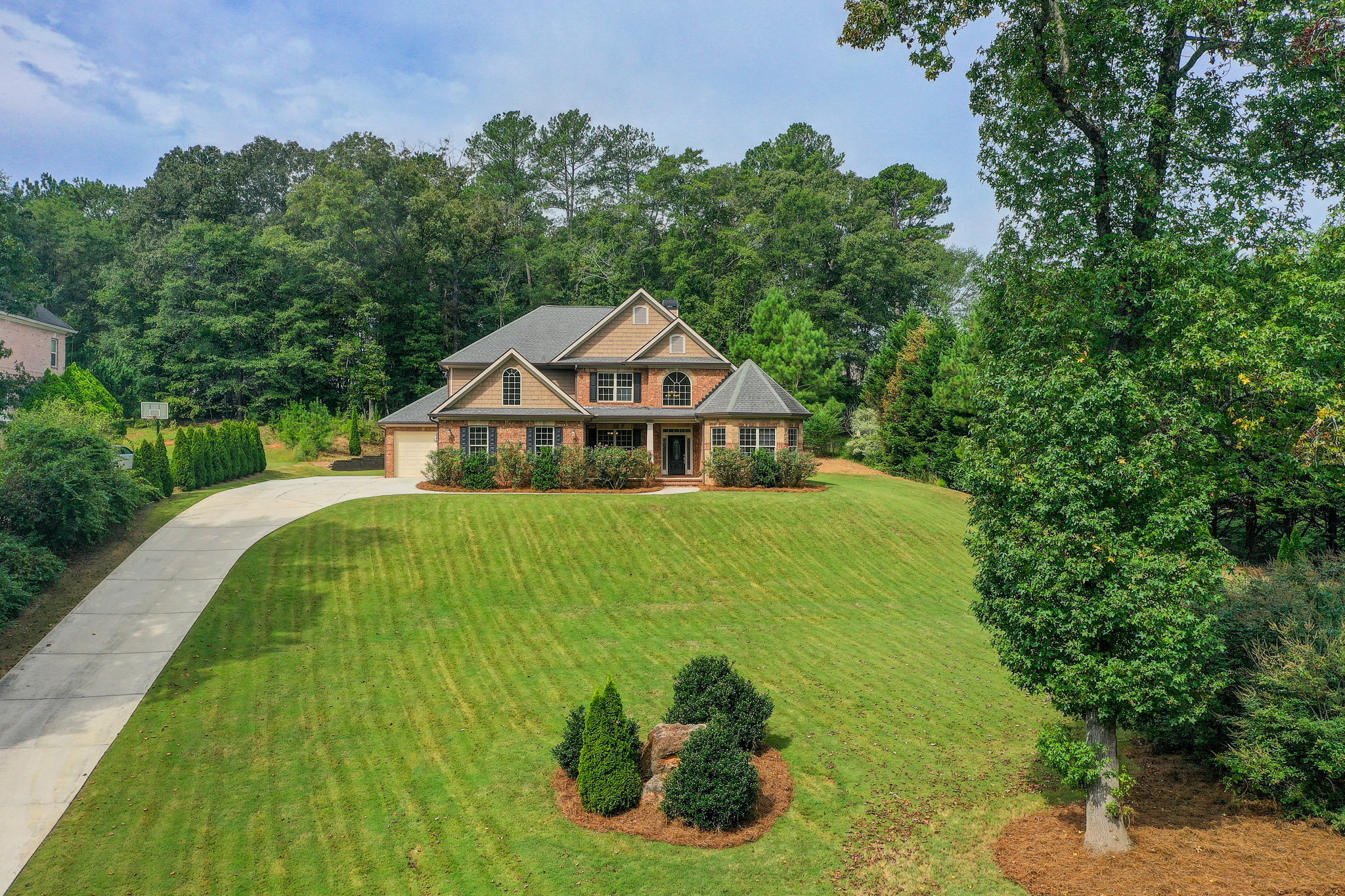 43 Aerial Exterior Front C w Yard