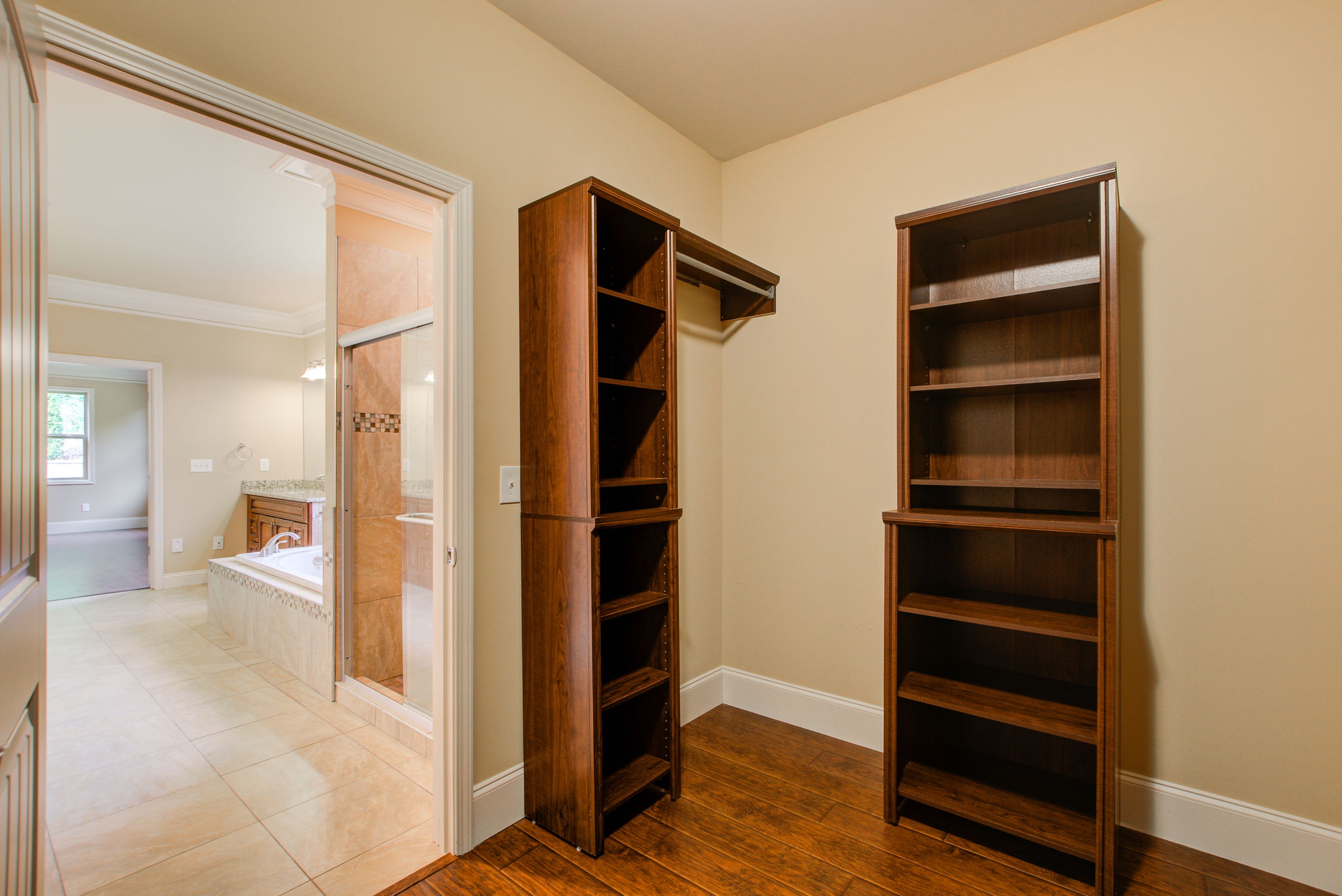 24 Main BR Closet B w En Suite View
