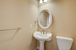 16 Powder Room