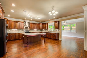 10 Kitchen C w Sunroom