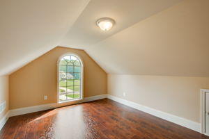 30 Jack + Jill Bath Bonus Room