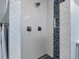  Photo 44