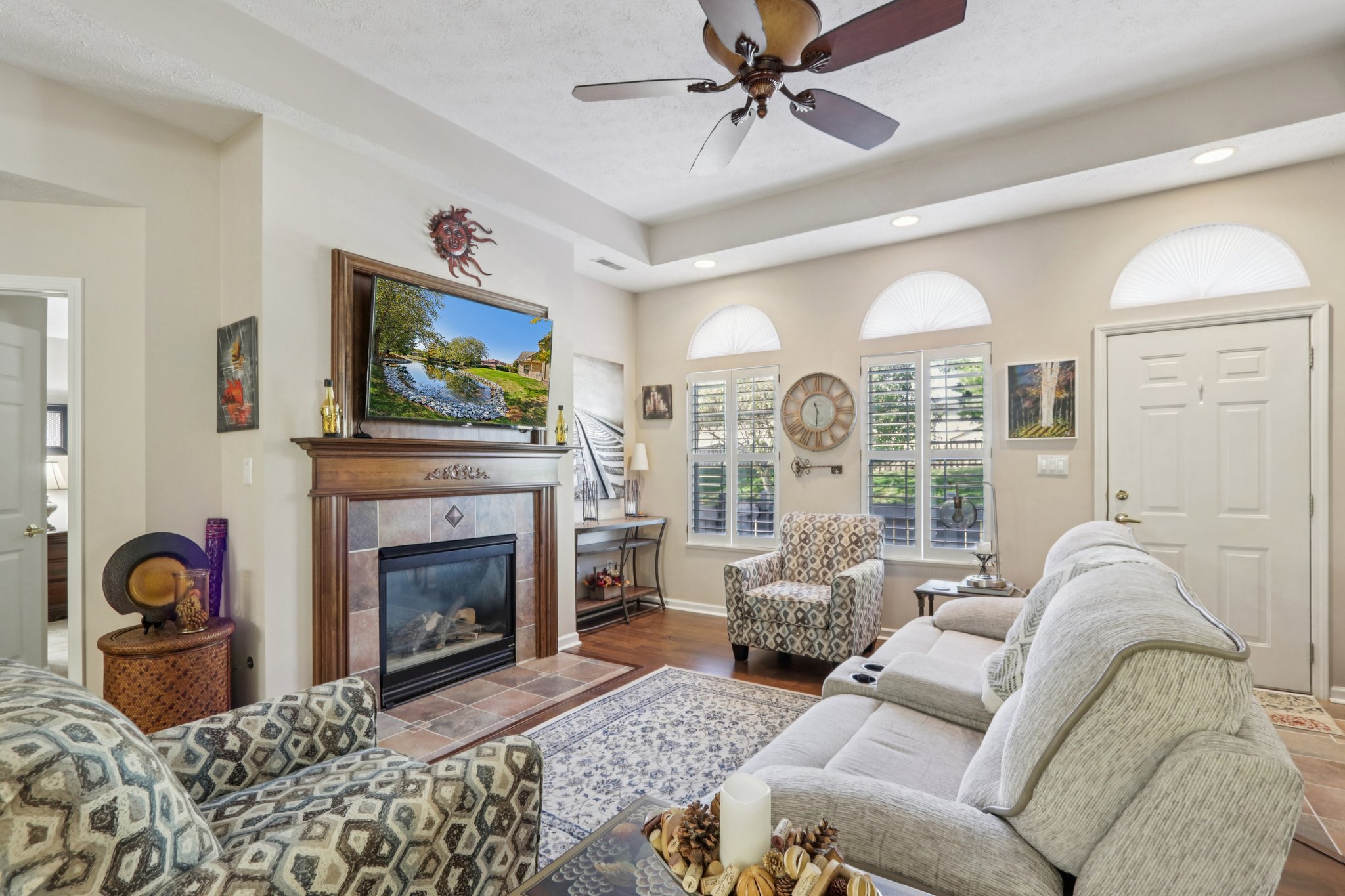 Courtyard Way-S2510-005r.jpg