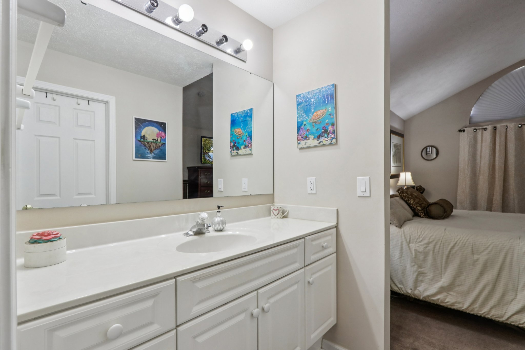 Courtyard Way-S2510-040r.jpg