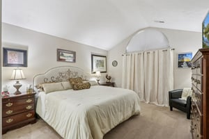 Courtyard Way-S2510-031r.jpg