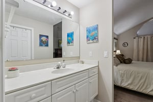 Courtyard Way-S2510-040r.jpg