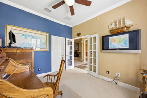 Bedroom/Office