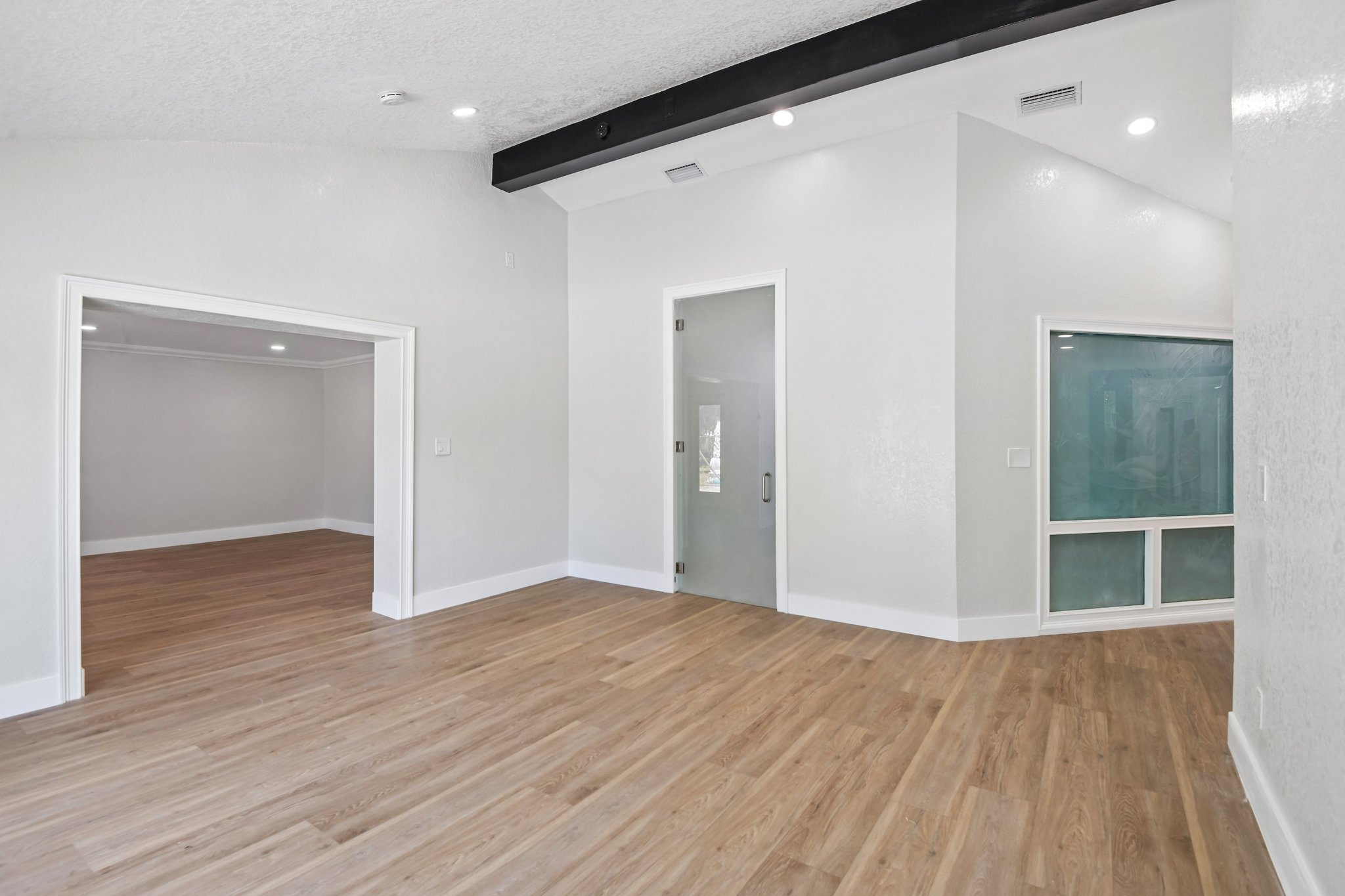 131st St N-S2706-038.jpg