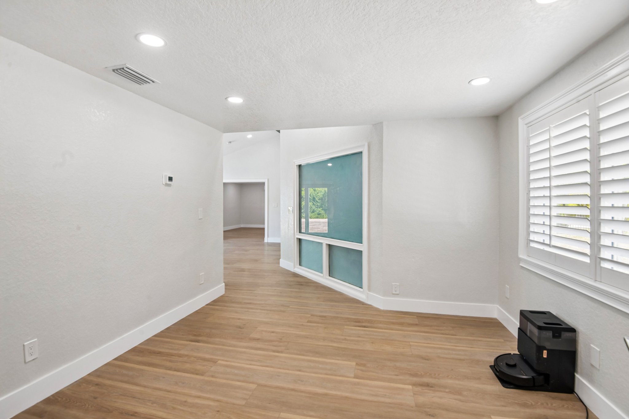131st St N-S2706-040.jpg