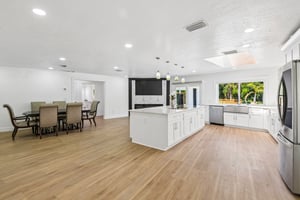 131st St N-S2706-008.jpg