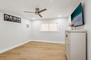 131st St N-S2706-020.jpg