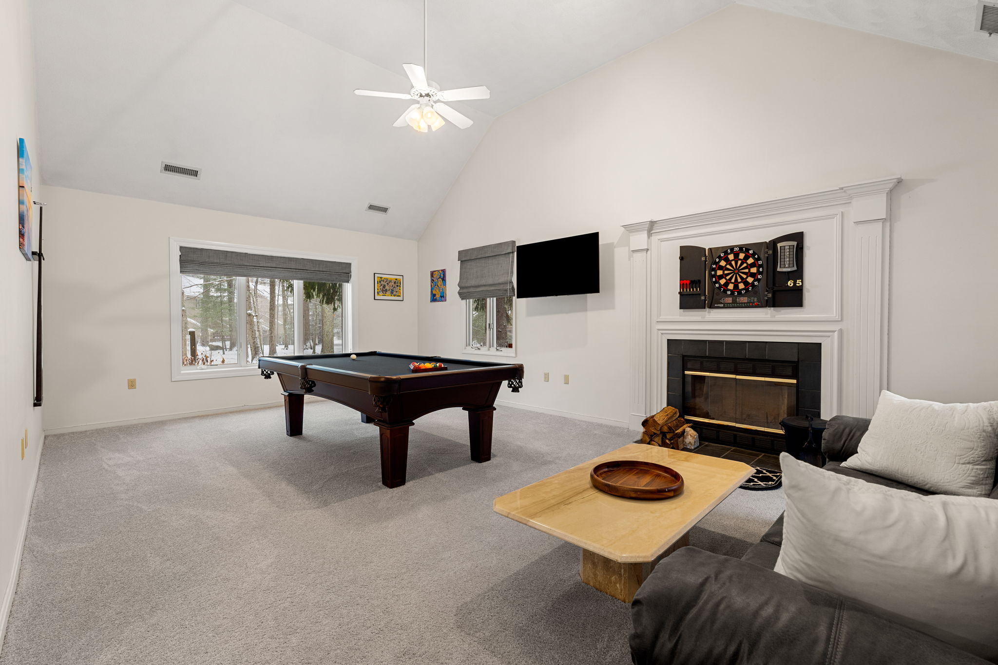 113 Brickett Hill Cir, Haverhill, MA 01830, USA Photo 11