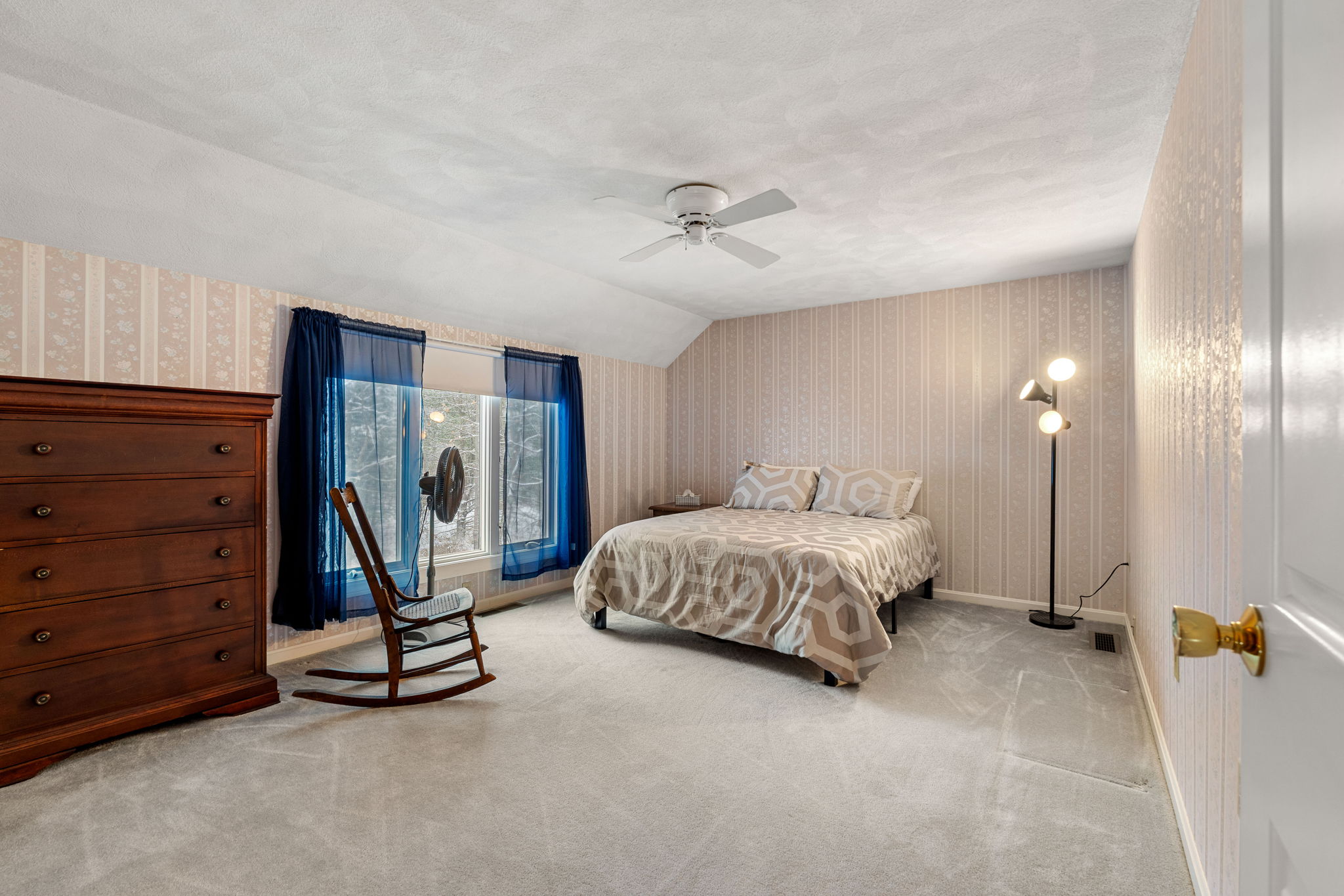 113 Brickett Hill Cir, Haverhill, MA 01830, USA Photo 31