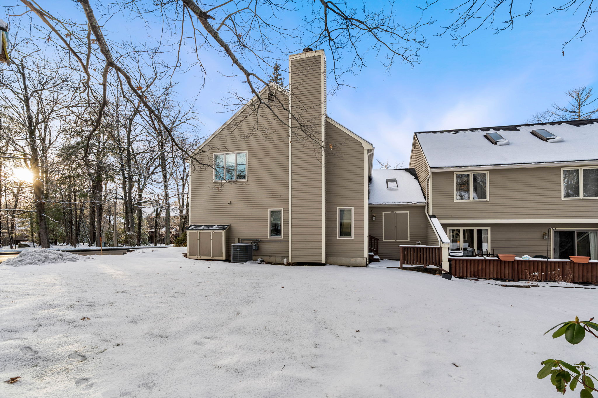 113 Brickett Hill Cir, Haverhill, MA 01830, USA Photo 8