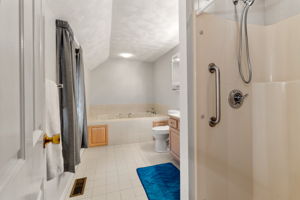 113 Brickett Hill Cir, Haverhill, MA 01830, USA Photo 35