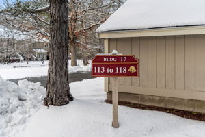 113 Brickett Hill Cir, Haverhill, MA 01830, USA Photo 9