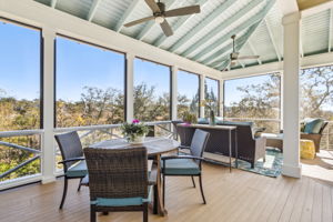 Screened-in Porch