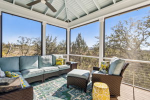 Screened-in Porch
