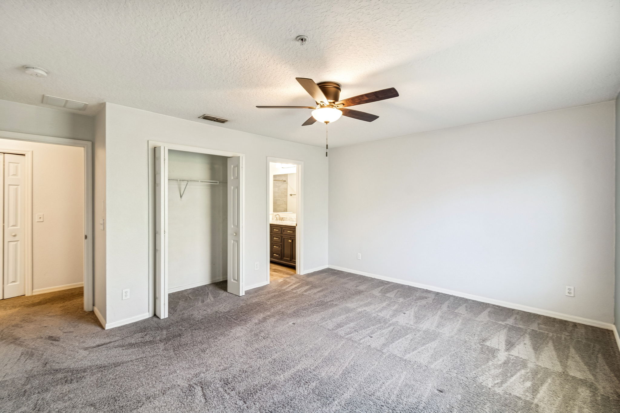 Primary Bedroom - Upstairs