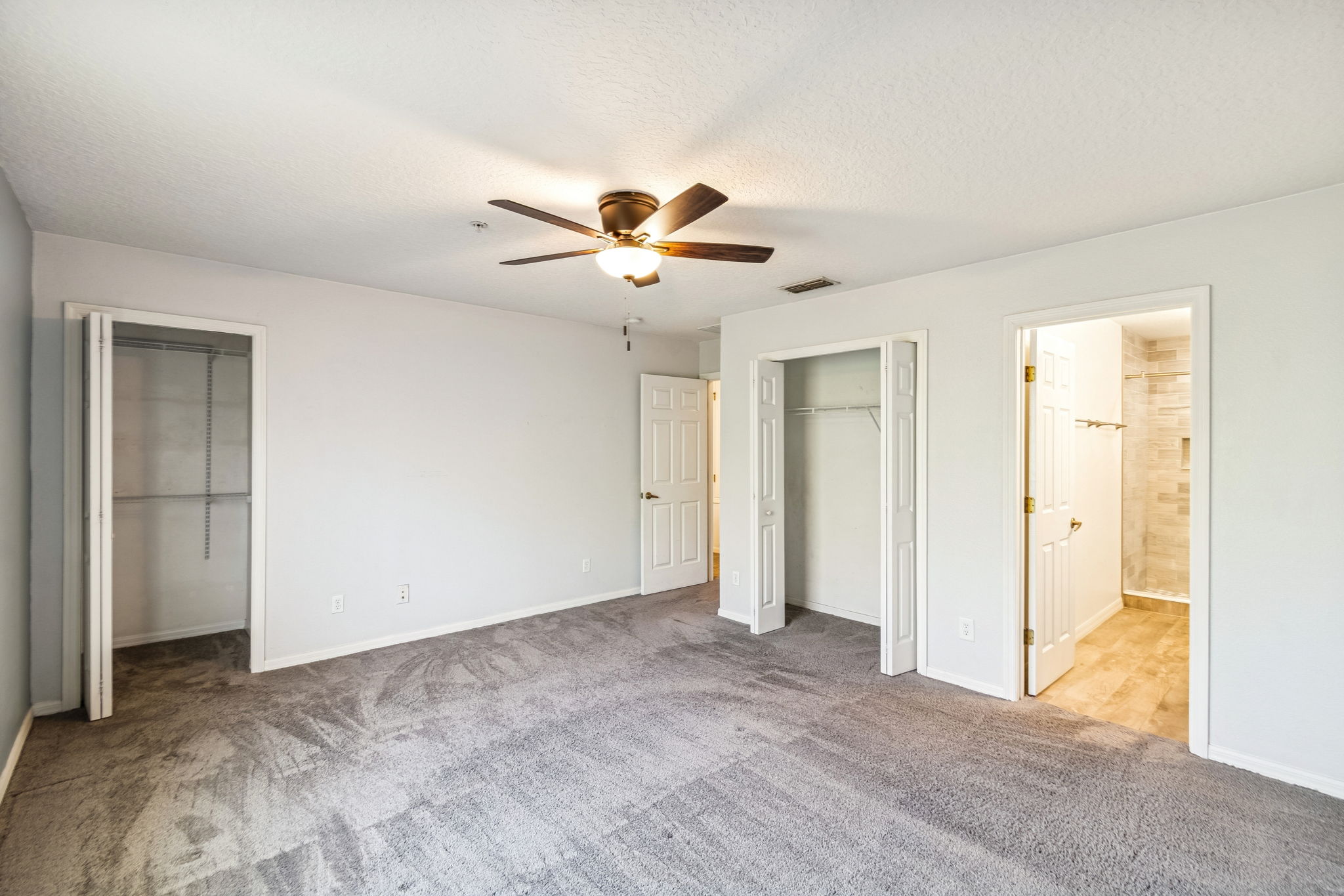 Primary Bedroom - Upstairs