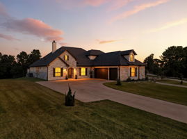  Photo 0