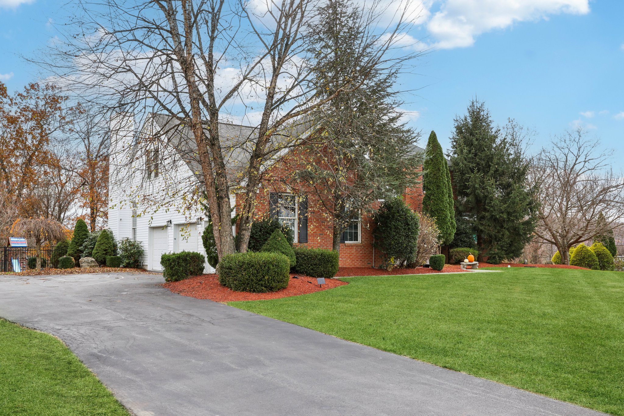 Junction Rd-L1311-003.jpg