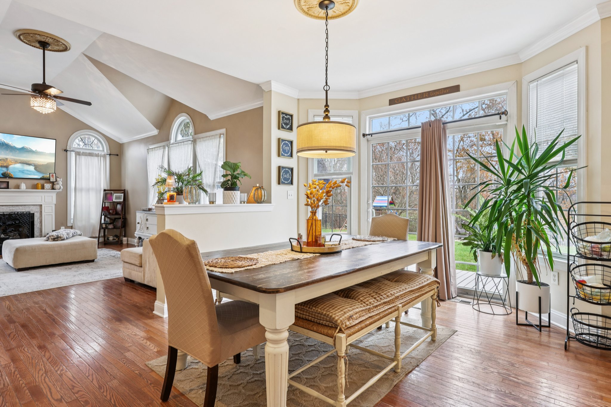 Junction Rd-L1311-015.jpg