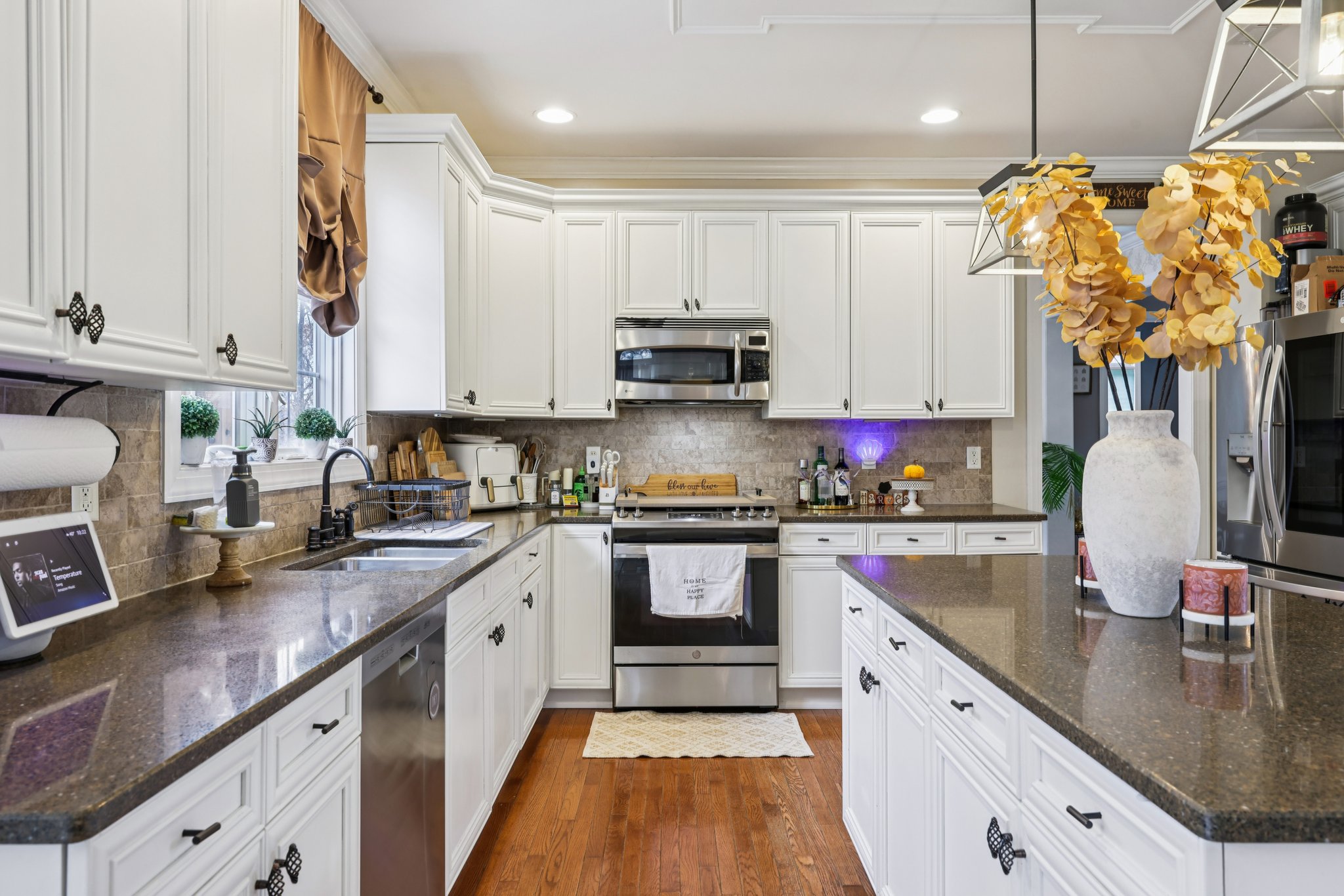 Junction Rd-L1311-020.jpg