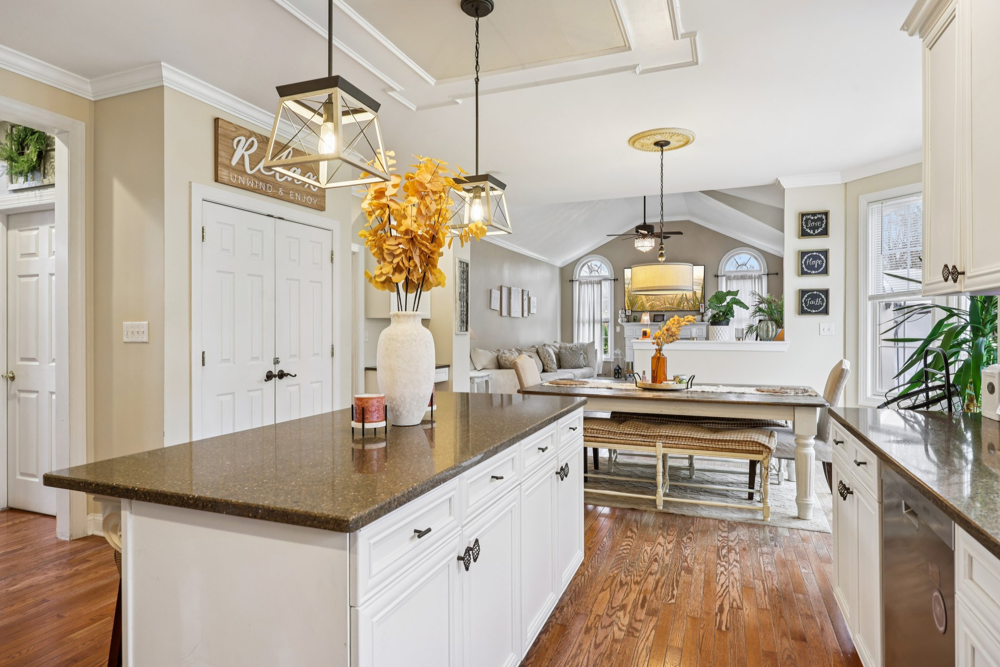 Junction Rd-L1311-021.jpg