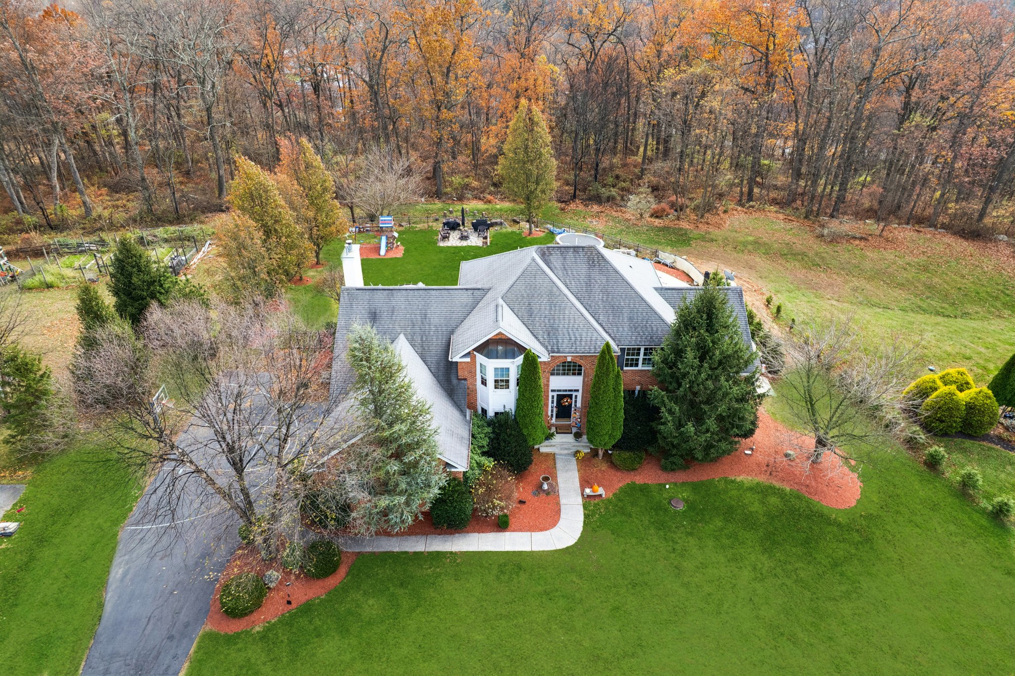 Junction Rd-L1311-046.jpg