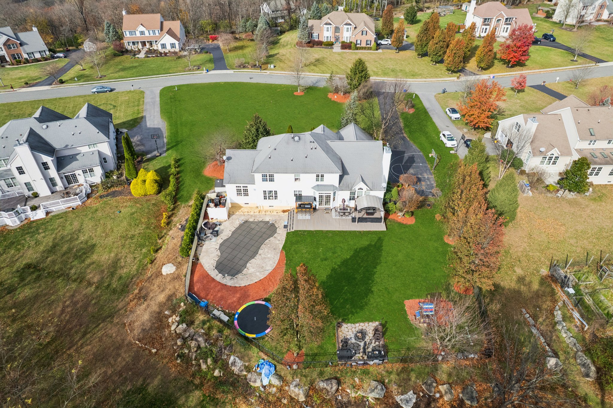 Junction Rd-L1311-057.jpg