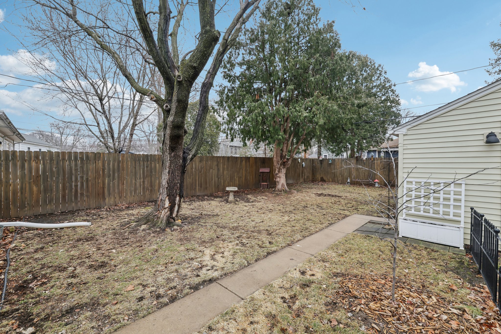 Leon St-S0603-035.jpg