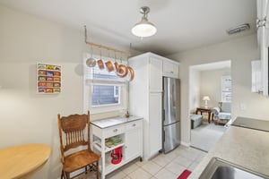 Leon St-S0603-015.jpg