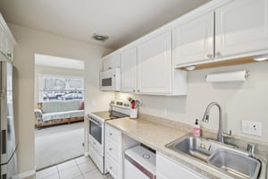 Leon St-S0603-016.jpg