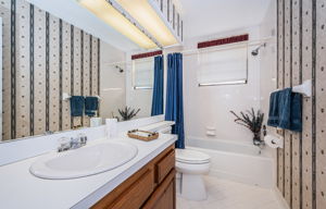 Bathroom2