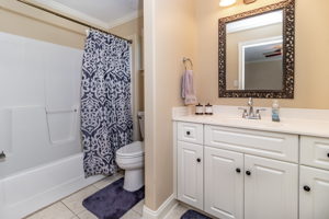 Full Bath 2