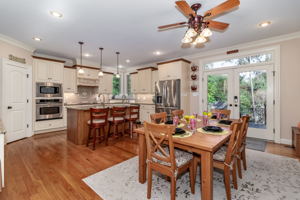 Kitchen/Breakfast Area