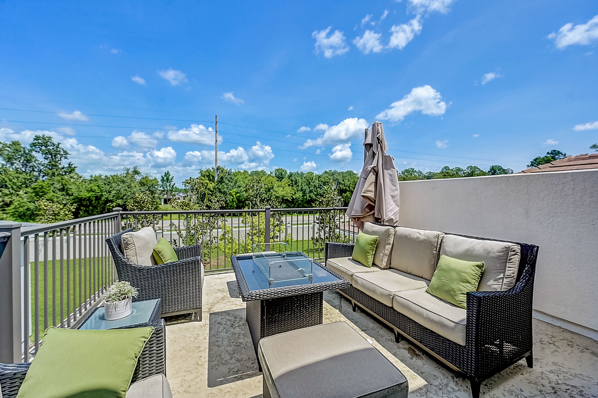  Renwick Pkwy-041
