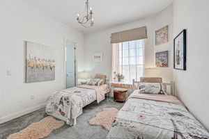  Renwick Pkwy-026