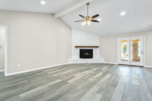 113 Ridge Oak Dr, Georgetown, TX 78628, USA Photo 11